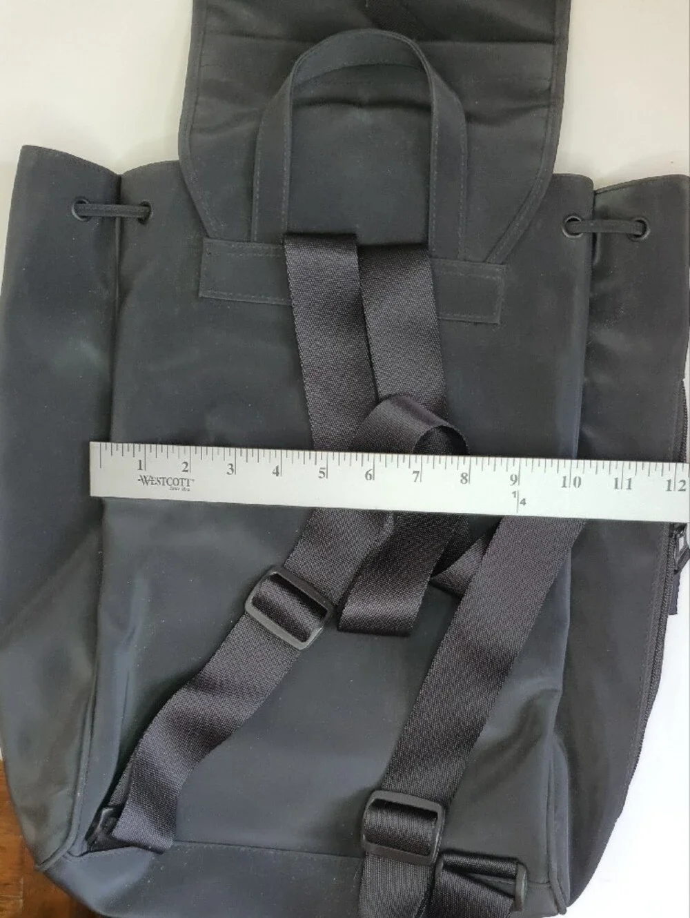 Reaction Kenneth Cole Black Drawstring Nylon Backpack + Free Gift